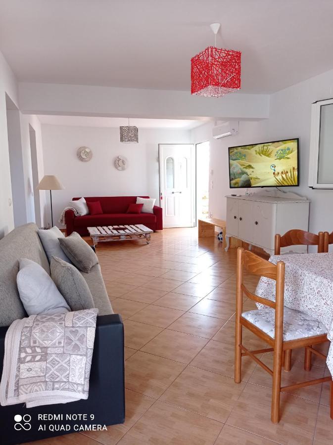 Marina'S House Apartman Helmáta Kültér fotó